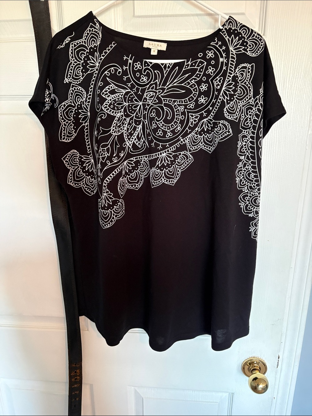 Laura Black Short Sleeve Tee with White Paisley Motif